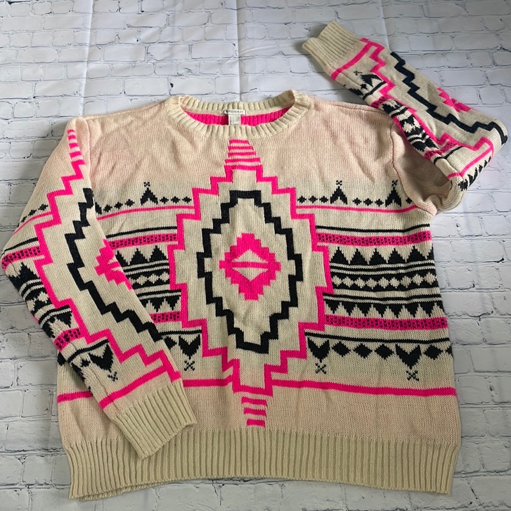 Forever 21 Aztec Crew Neck Sweater